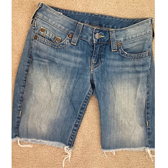 True Religion Taylor Cut Off Denim Shorts - Picture 2 of 4